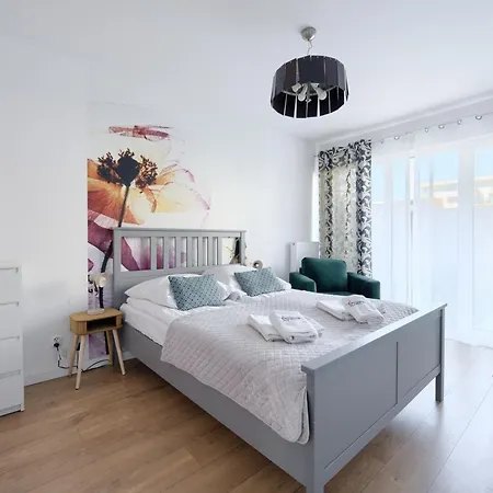 Apartamentyprzymorzu Baltycki Z Miejscem Postojowym I Ogrodkiem