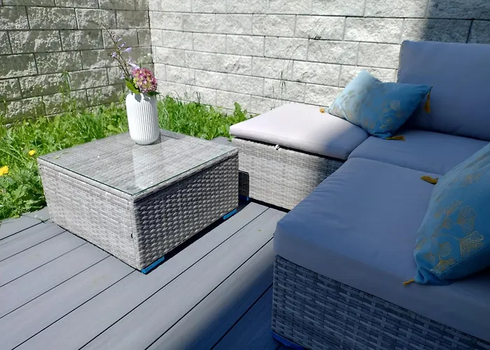 Apartamentyprzymorzu Baltycki Z Miejscem Postojowym I Ogrodkiem Lejlighed Kołobrzeg