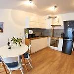 Apartamentyprzymorzu Baltycki Z Miejscem Postojowym I Ogrodkiem شقة *