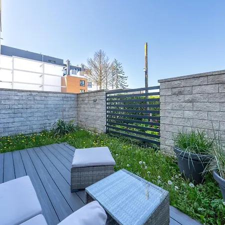 Apartamentyprzymorzu Baltycki Z Miejscem Postojowym I Ogrodkiem * كولوبرزيغ