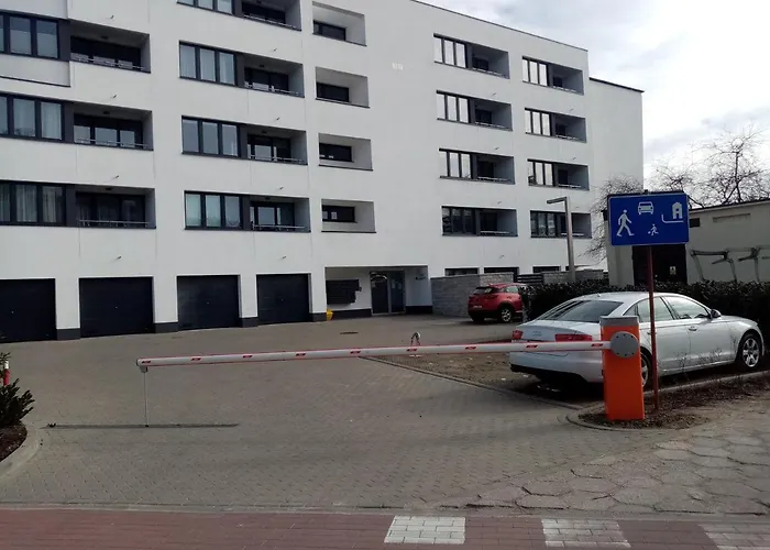 Apartamentyprzymorzu Baltycki Z Miejscem Postojowym I Ogrodkiem