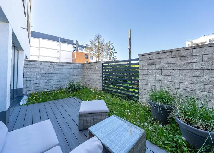 Apartamentyprzymorzu Baltycki Z Miejscem Postojowym I Ogrodkiem * كولوبرزيغ